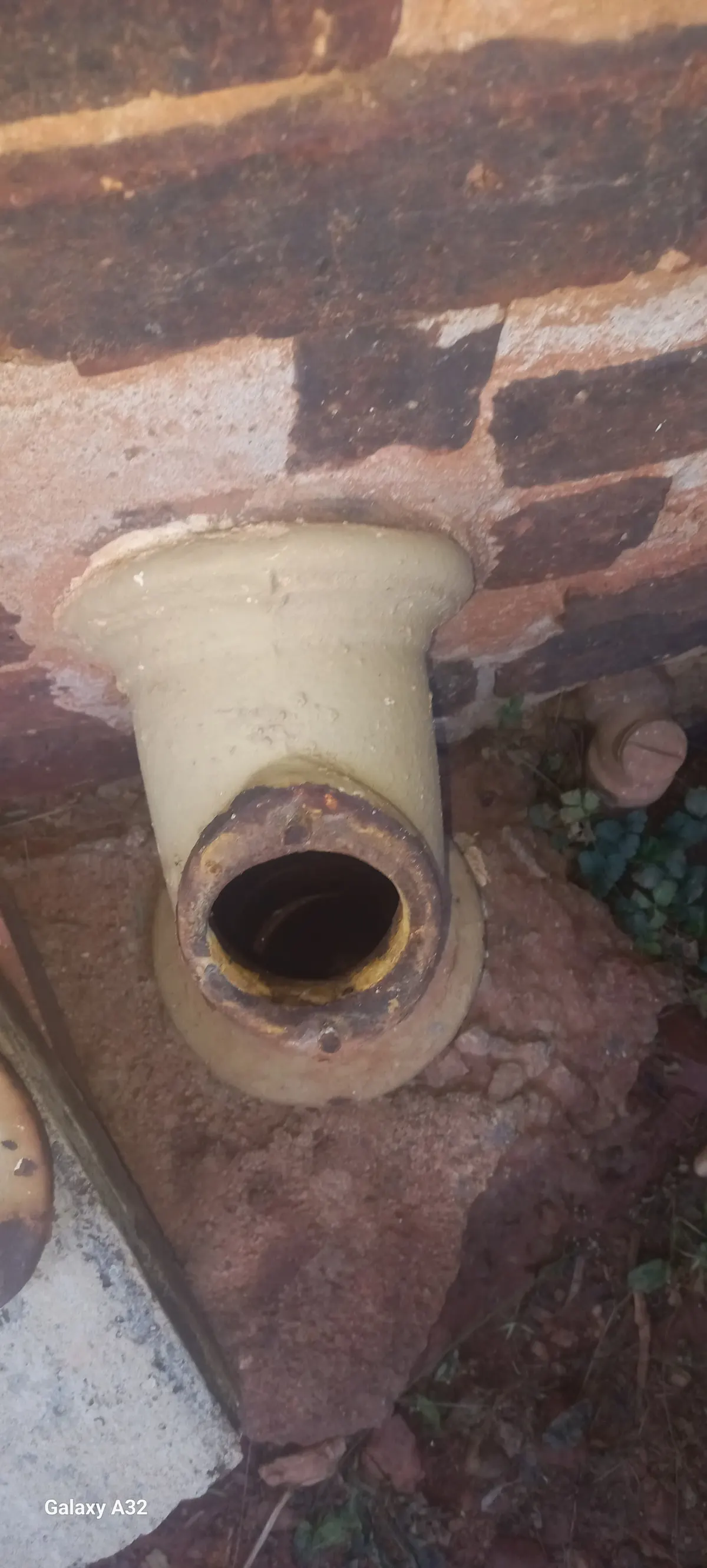 Blocked drain cleaning in Crown Mines – cleared blockage (24/7)