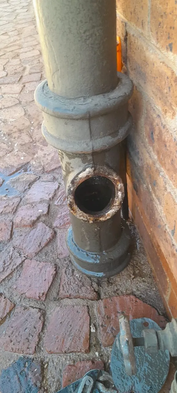 Emergency drain unblocking in Dawn Park Emergency drain unblocking in Dawn Park – pricing & 24/7 call-out